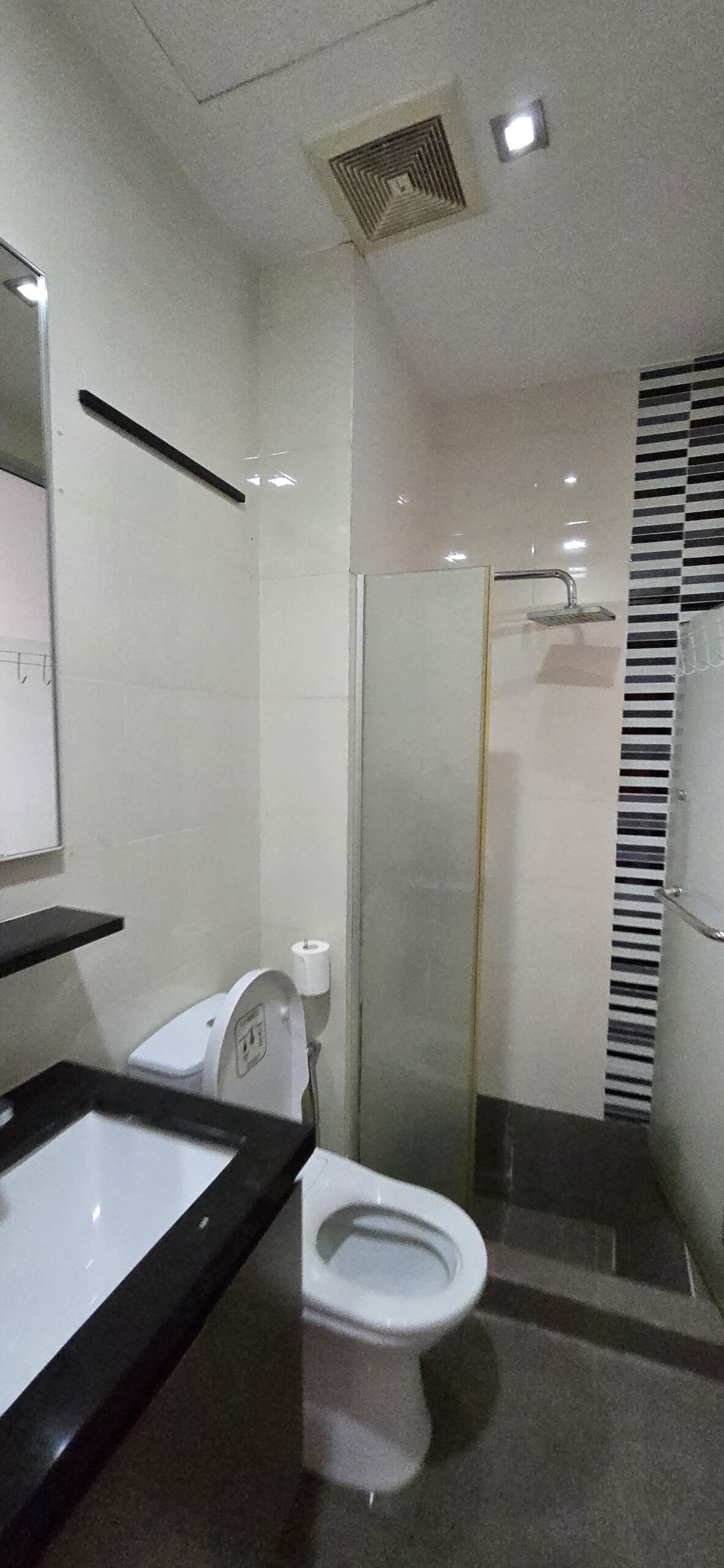 old bathroom 1